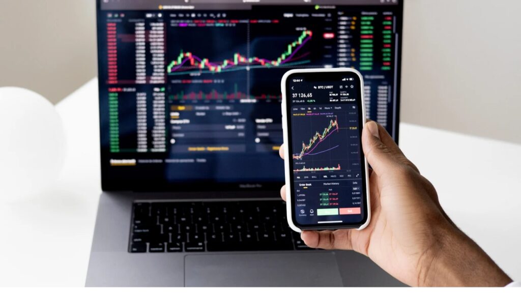 Reliance Industries Ltd Share Price: निवेशकों के लिए सुनहरा मौका, मूडीज ने दी अच्छी रेटिंग और एक्सपर्ट ने रखा 1750 रुपए का बड़ा टारगेट